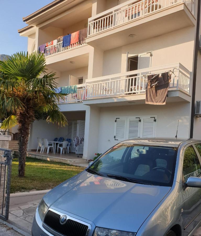 Mirta Appartement Gradac  Buitenkant foto