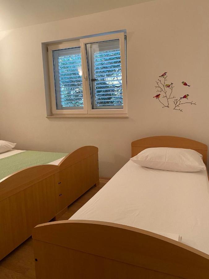 Mirta Appartement Gradac  Buitenkant foto