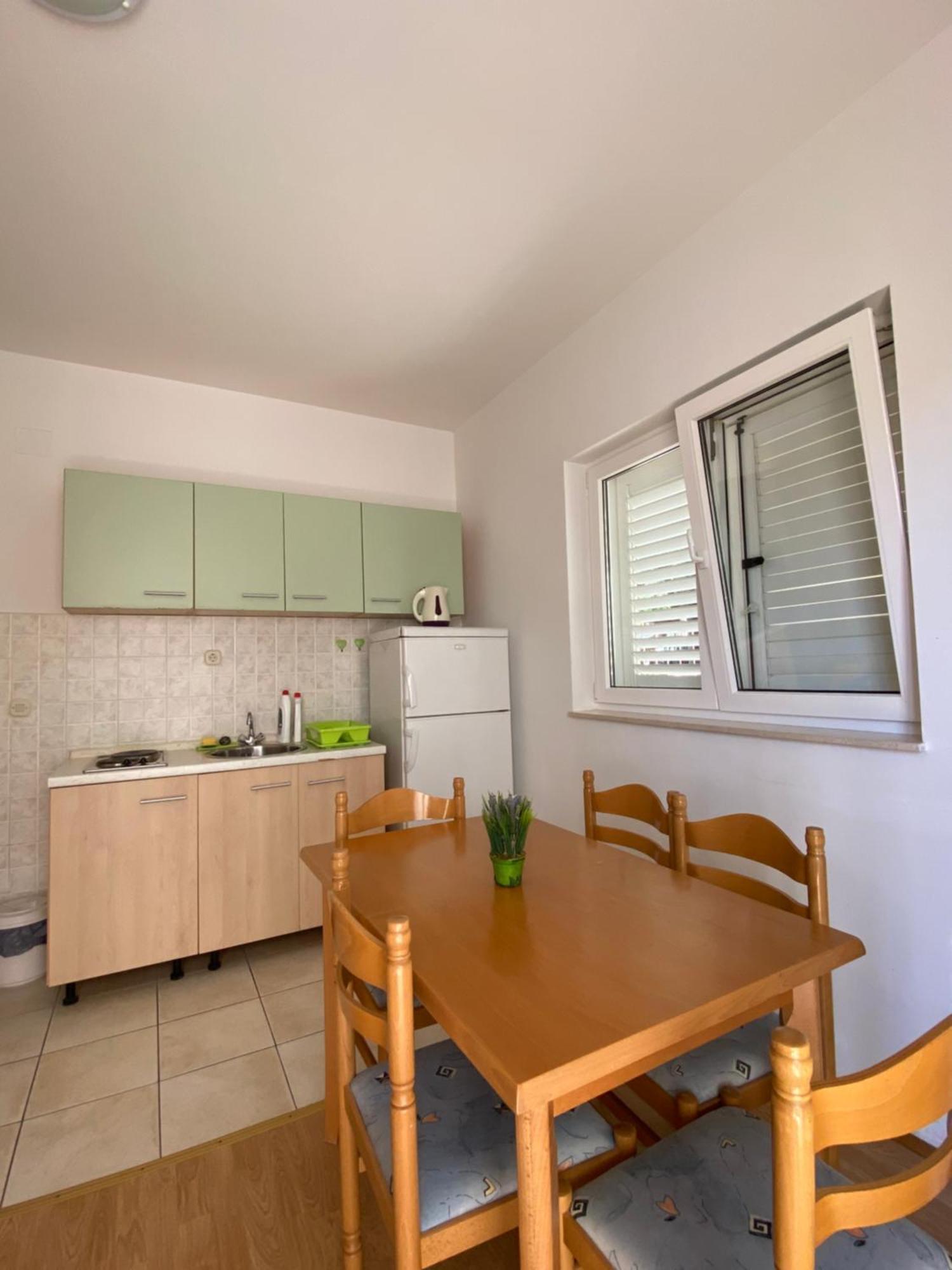Mirta Appartement Gradac  Buitenkant foto