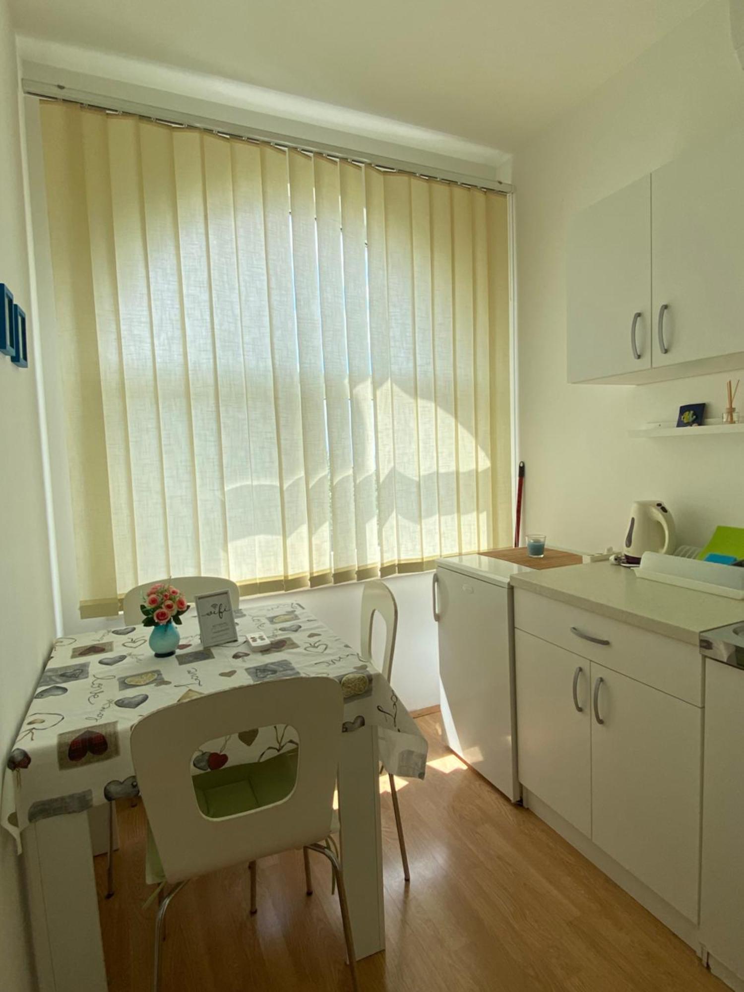Mirta Appartement Gradac  Buitenkant foto